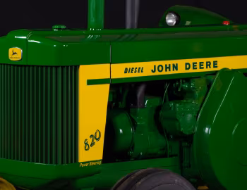 Sob o capô John Deere 820 Diesel '1956–07.1958