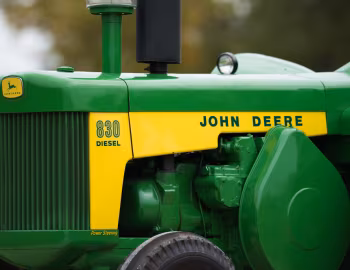 Sob o capô John Deere 830 '1958–60