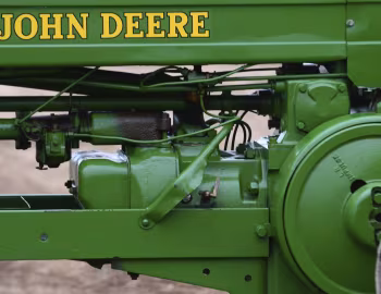 Sob o capô John Deere B '1938–47
