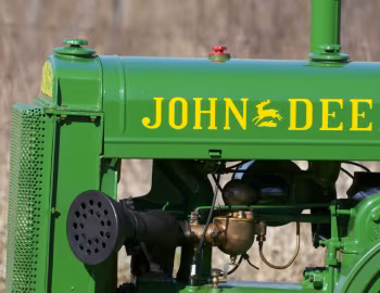 Sob o capô 1924–38 John Deere D '1923–38