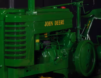 Sob o capô John Deere GM '02.1942–09.1946