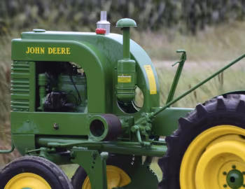 Sob o capô John Deere L '08.1938–06.1946