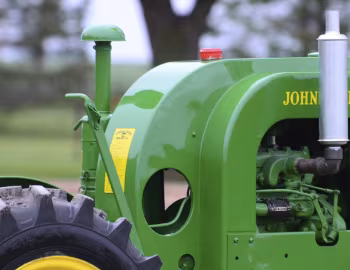 Sob o capô John Deere L '08.1938–06.1946