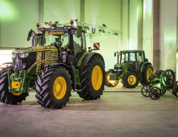 John Deere 6R 250 "2000000th", John Deere 6400 "1000000th", Lanz HL12 Bulldog