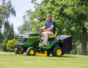 John Deere X135R '2013–18