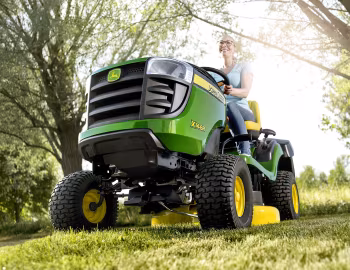 John Deere X146R '2018–pr.