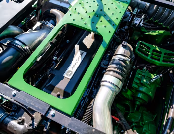 Sob o capô John Deere X9 1100 '2020–pr.
