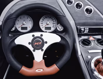 中控台 K1 Attack Roadster '2006–至今