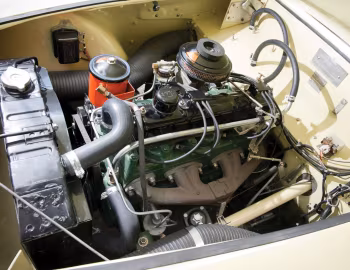 Під капотом 1954 Kaiser Darrin Sport Convertible (161)