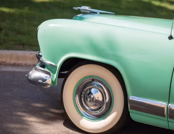 1951 Kaiser DeLuxe Golden Dragon (K-512-1D)