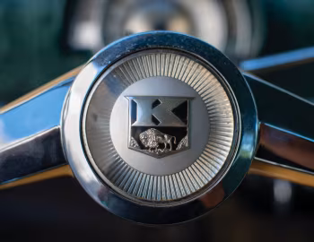 1951 Kaiser DeLuxe Golden Dragon (K-512-1D)