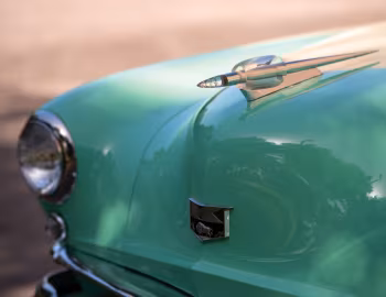 1951 Kaiser DeLuxe Golden Dragon (K-512-1D)