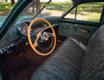 Interior 1951 Kaiser DeLuxe Golden Dragon (K-512-1D)
