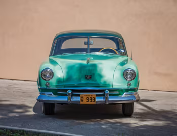 1951 Kaiser DeLuxe Golden Dragon (K-512-1D)