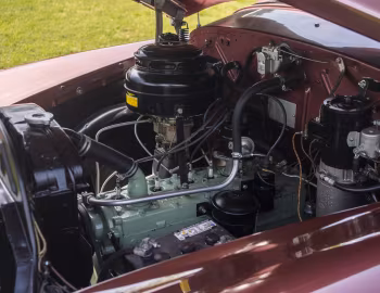 Sob o capô 1949 Kaiser DeLuxe Convertible Sedan (4922) '1948–49