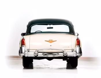 1953 Kaiser Dragon Sedan (K5301)