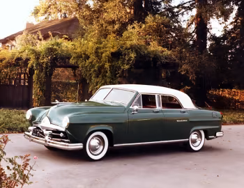1951 Frazer Manhattan Hardtop Sedan (F5161) '08.1950–51