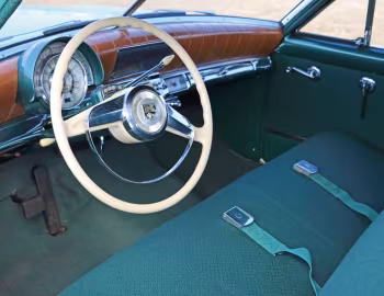 Interior 1951 Kaiser DeLuxe 2-door Sedan (K5124)