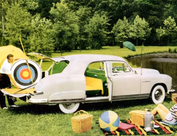 1949 Kaiser DeLuxe Vagabond 4-door Utility Sedan (K4925)