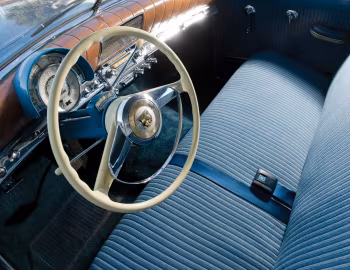 Panneau avant 1951 Kaiser Virginian Sedan '1950–51