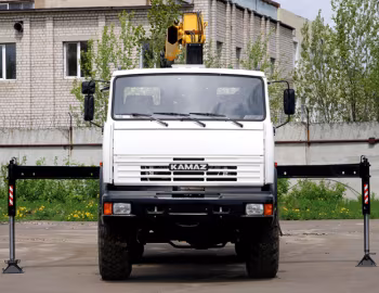 КамАЗ-43118 с КМУ КМ-100 '2010–pr.