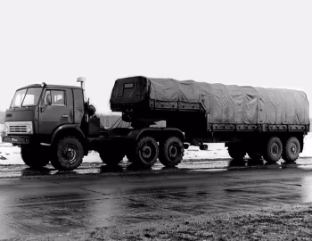КамАЗ 4410 Опытный с полуприцепом ОдАЗ 9350 '1972–78