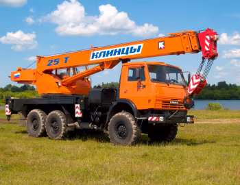 КС-55713-5К "Клинцы" на шасси КамАЗ-43118 '2005–н.ч.