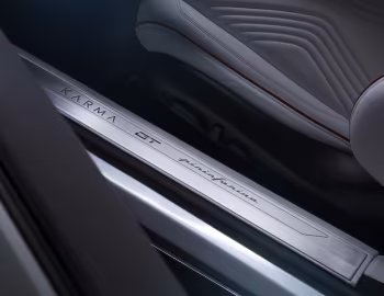 Intérieur Karma GT '04.2019
