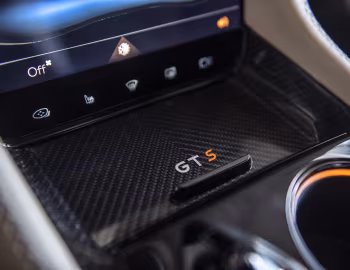 Intérieur 2020–21 Karma Revero GTS '11.2019–21