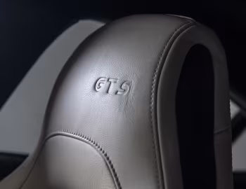 Intérieur 2020–21 Karma Revero GTS '11.2019–21
