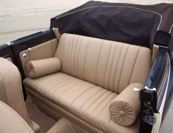 Interior Volkswagen Model 15 Karmann Cabriolet (Type 1) '1951–53