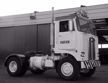 Kenworth K100 [Australia] '1963–77