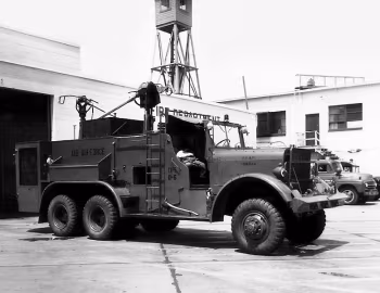 Kenworth-Mack M1 (572) '09.1943–????