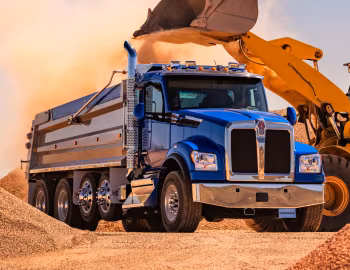 Kenworth T880S with Performance Hood '2025–pr.