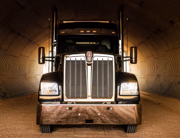 Kenworth W990 '2018–н.ч.