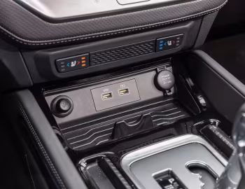 Intérieur KGM Rexton [CIS] '2025–pr.