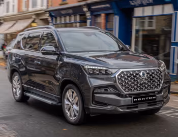 KGM Rexton [UK-spec] '2024–pr.