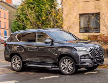KGM Rexton [UK-spec] '2024–pr.