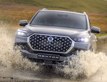 KGM Rexton [UK-spec] '2024–pr.