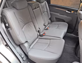 Интерьер 2009–11 Kia Borrego (HM) '2008–11