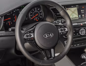 Інтер'єр 2017–19 Kia Cadenza [North America] (YG) '2016–19