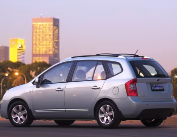 Kia Carens [South Africa] (UN) '07.2007–11.2009