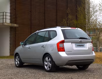 Kia Carens [Worldwide] (UN) '04.2006–10