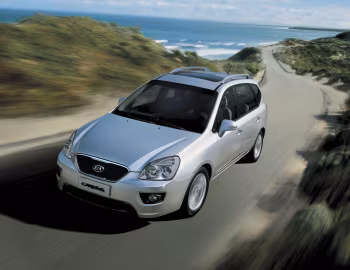 Kia Carens (UN) '2010–12