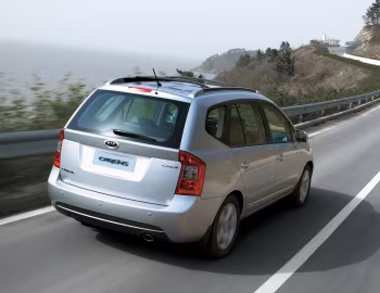 Kia Carens [Worldwide] (UN) '04.2006–10