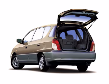 Kia Carens '06.1999–03.2002