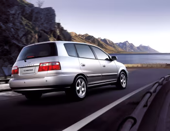 Kia Carens '03.2002–04.2006