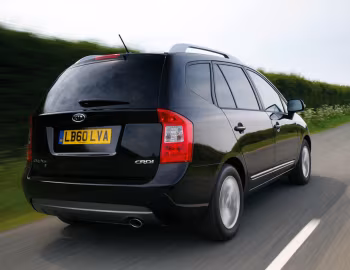 Kia Carens [UK-spec] (UN) '2010–12