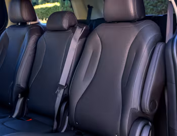 Интерьер 2025–н.в. Kia Carnival Dark Edition [North America] (KA4) '2024–н.в.