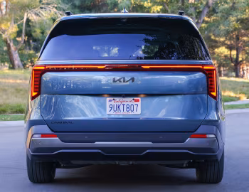 2025–н.в. Kia Carnival Dark Edition [North America] (KA4) '2024–н.в.
